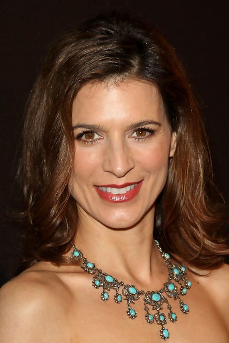 Portrait of Perrey Reeves