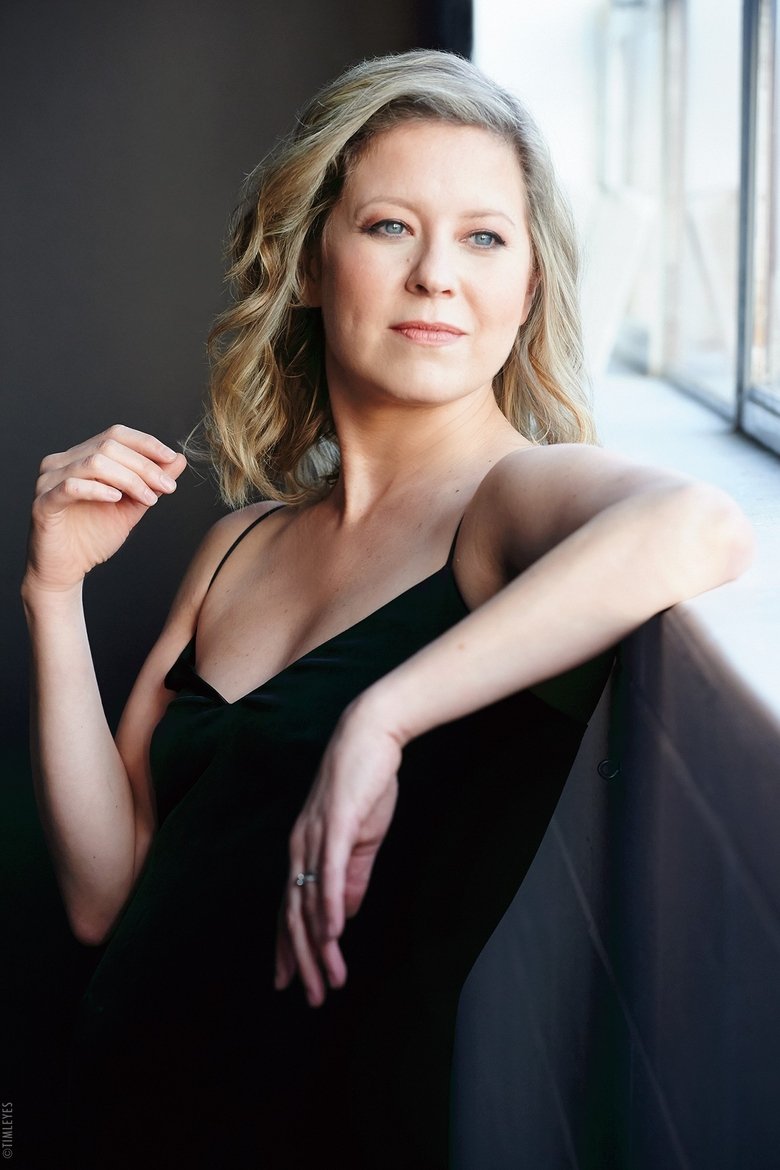 Portrait of Nicole Underhay
