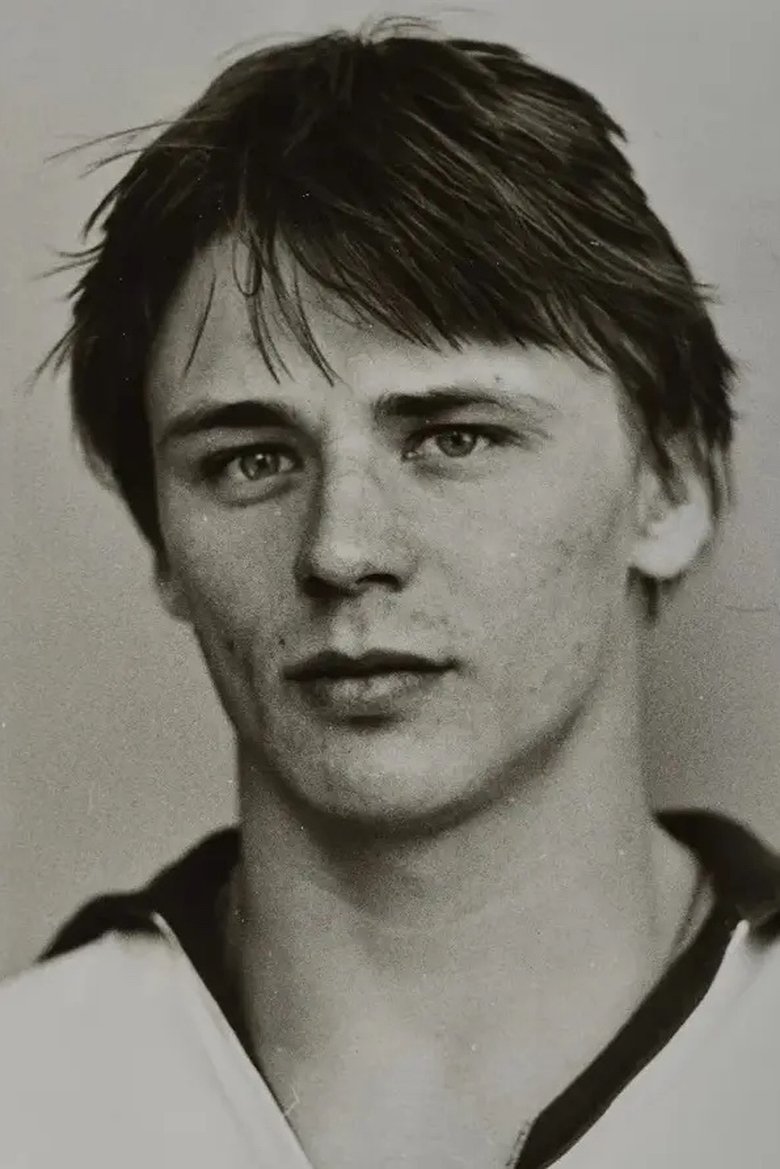 Portrait of Märt Visnapuu