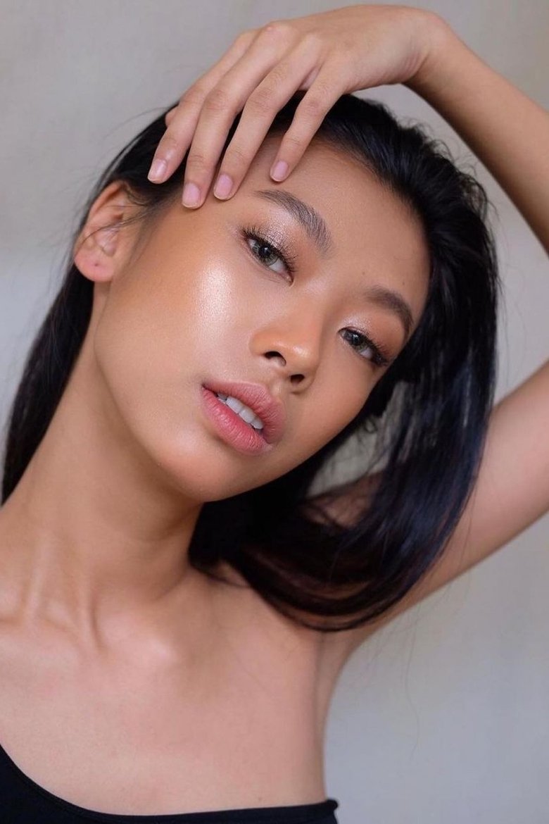 Portrait of Yumi Kwandy