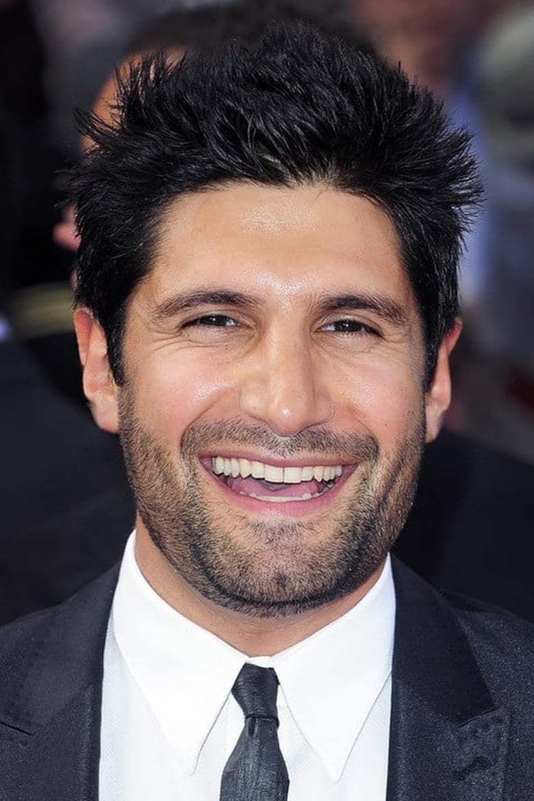 Portrait of Kayvan Novak