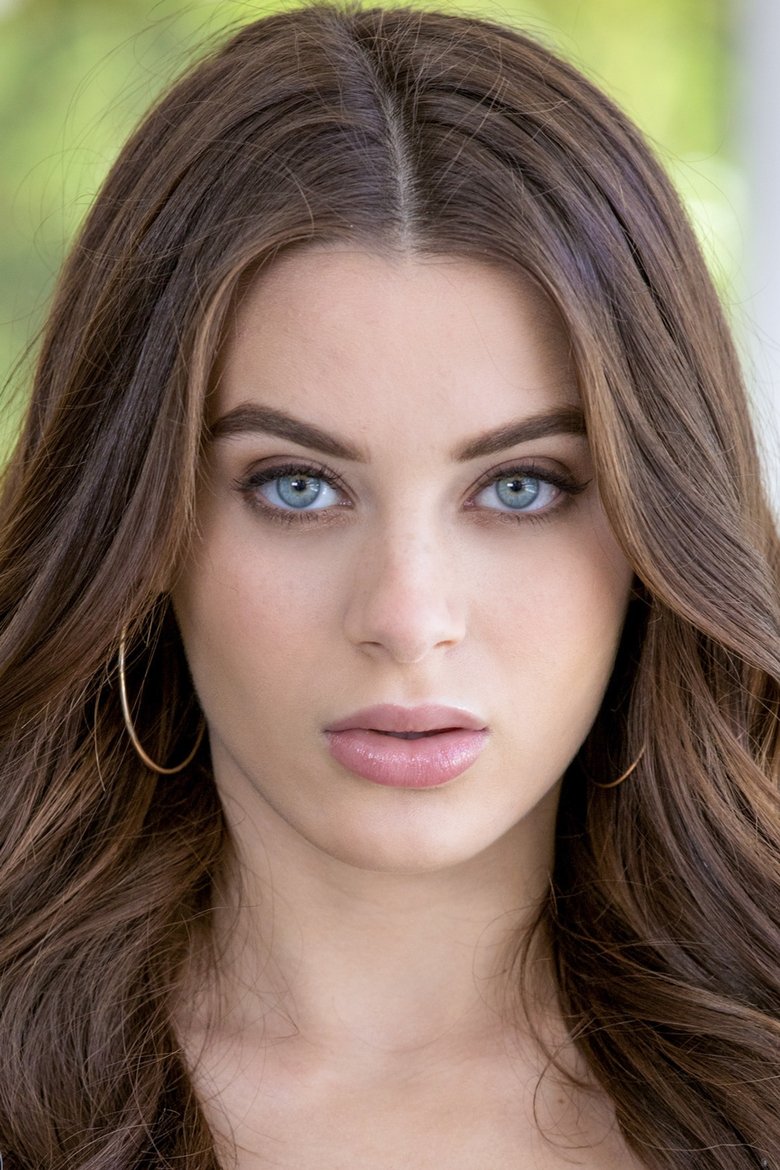 Portrait of Lana Rhoades