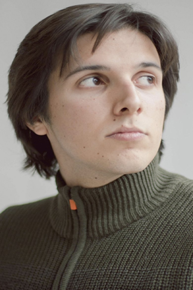 Portrait of Alan Gómez