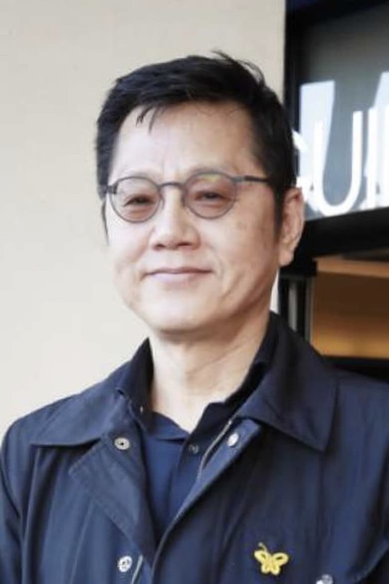 Portrait of Gary Byung-seok Kam