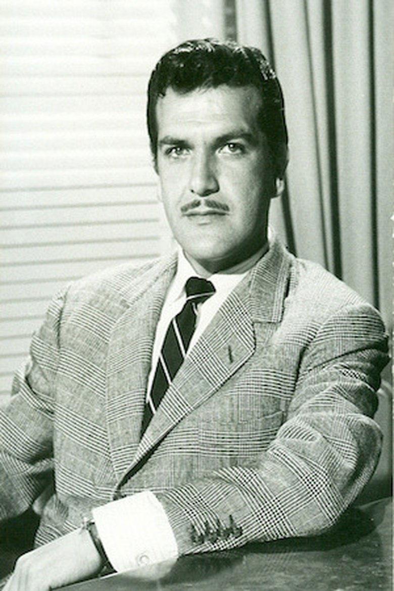 Portrait of Raúl Meraz