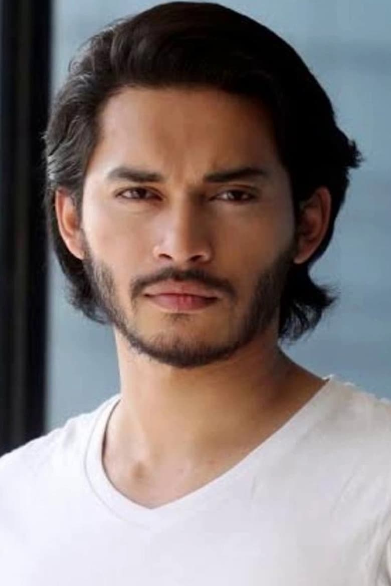 Portrait of Aeril Zafrel