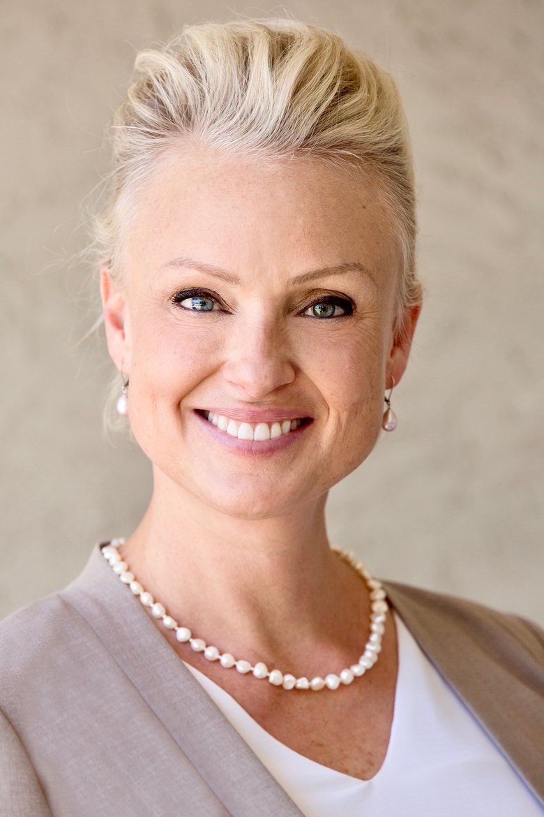 Portrait of Amy Jones Glenn