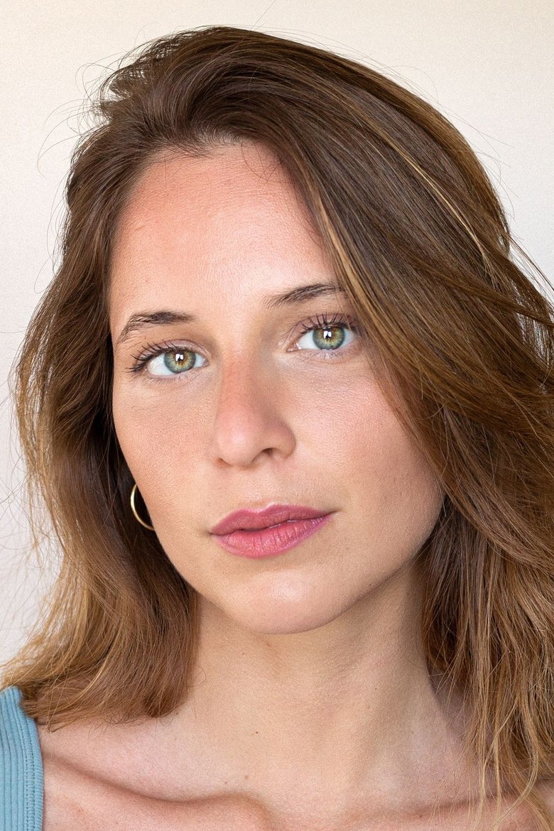 Portrait of Melis Şenozan