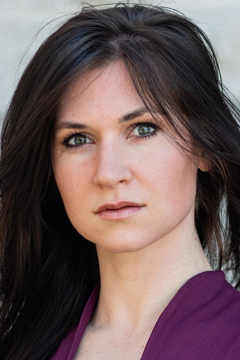 Portrait of Allison Robertson