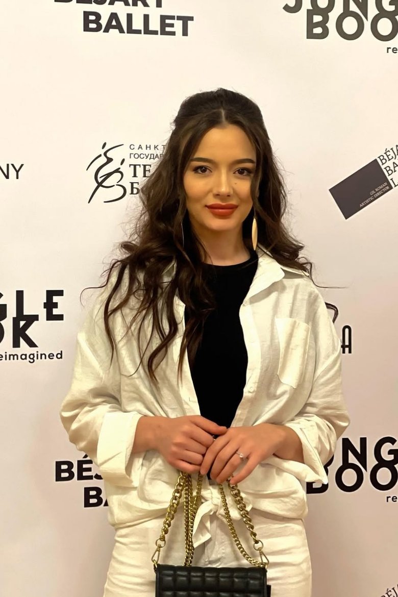 Portrait of Mahliyo Asqaraliyeva
