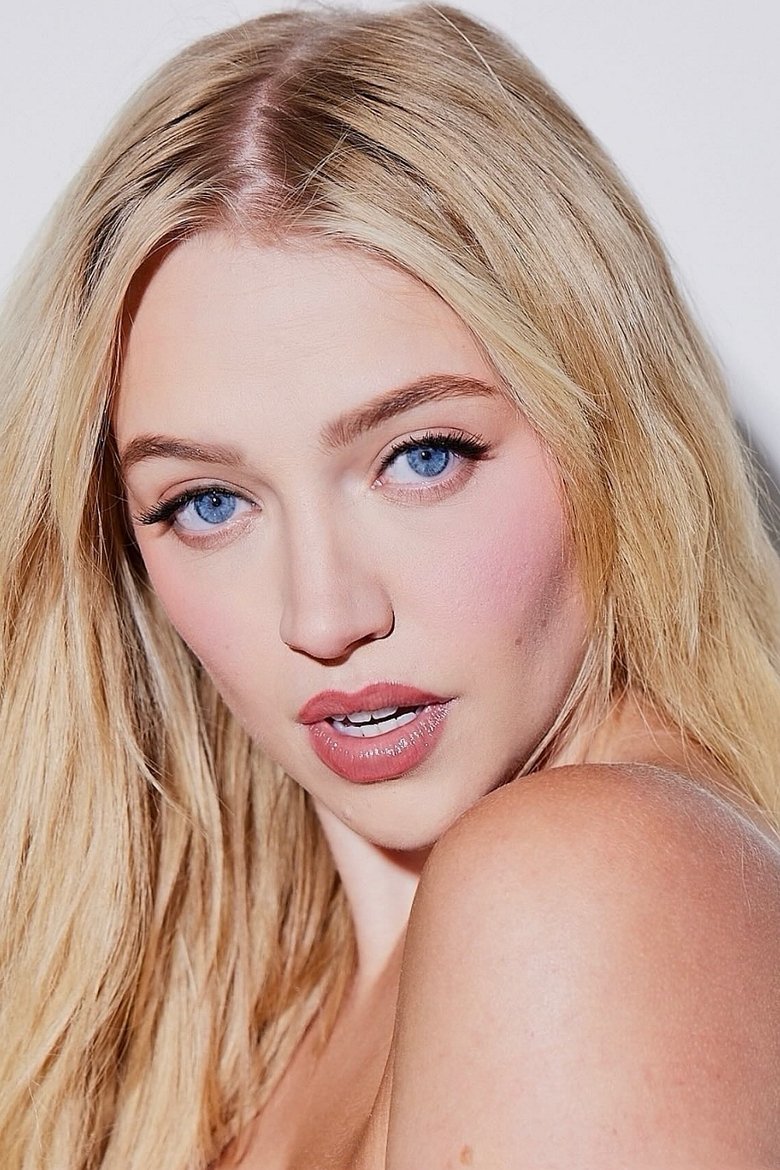 Portrait of Jenna Hogan