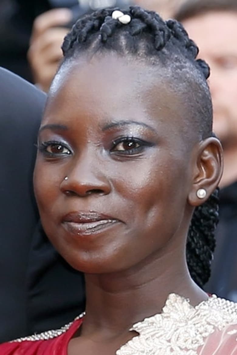 Portrait of Nadège Ouedraogo