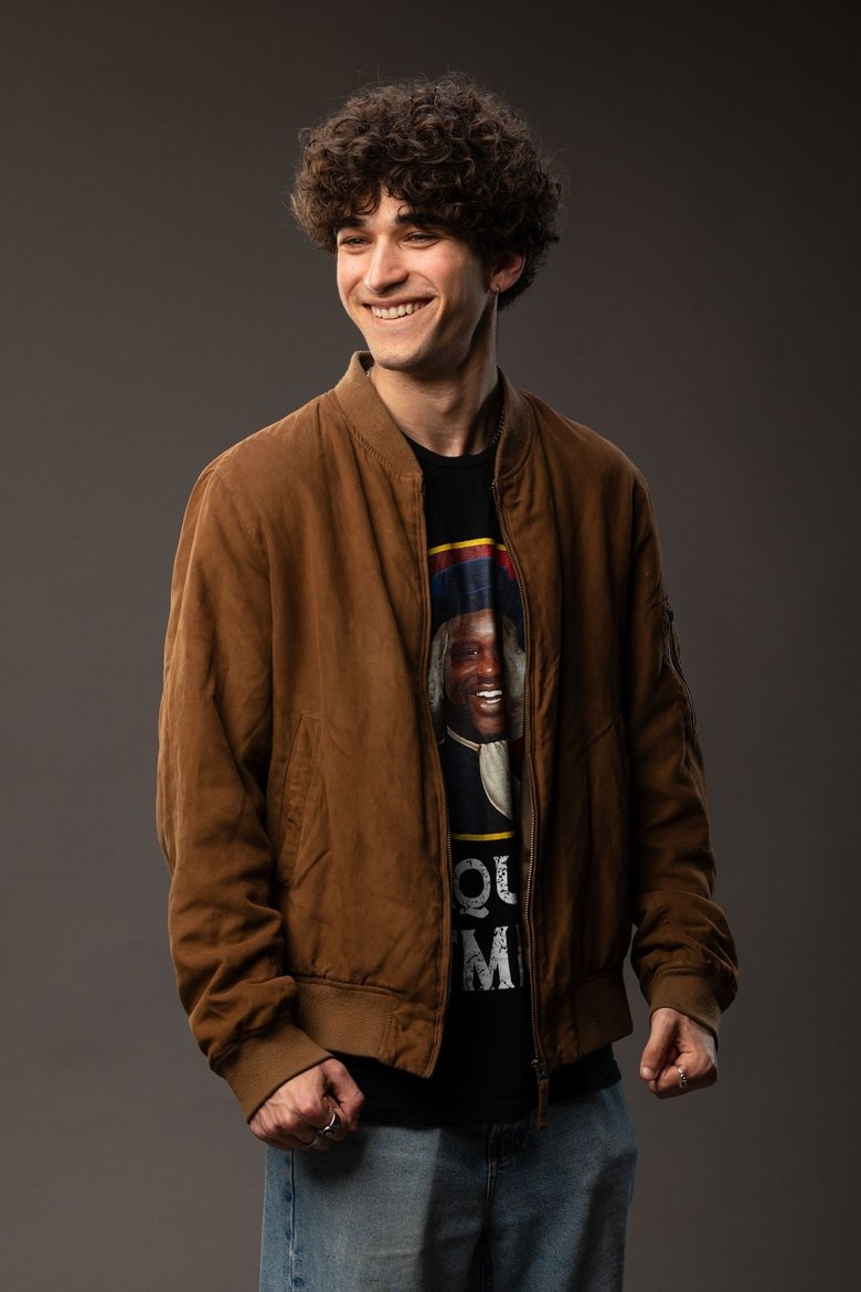 Portrait of Noah Hirsch