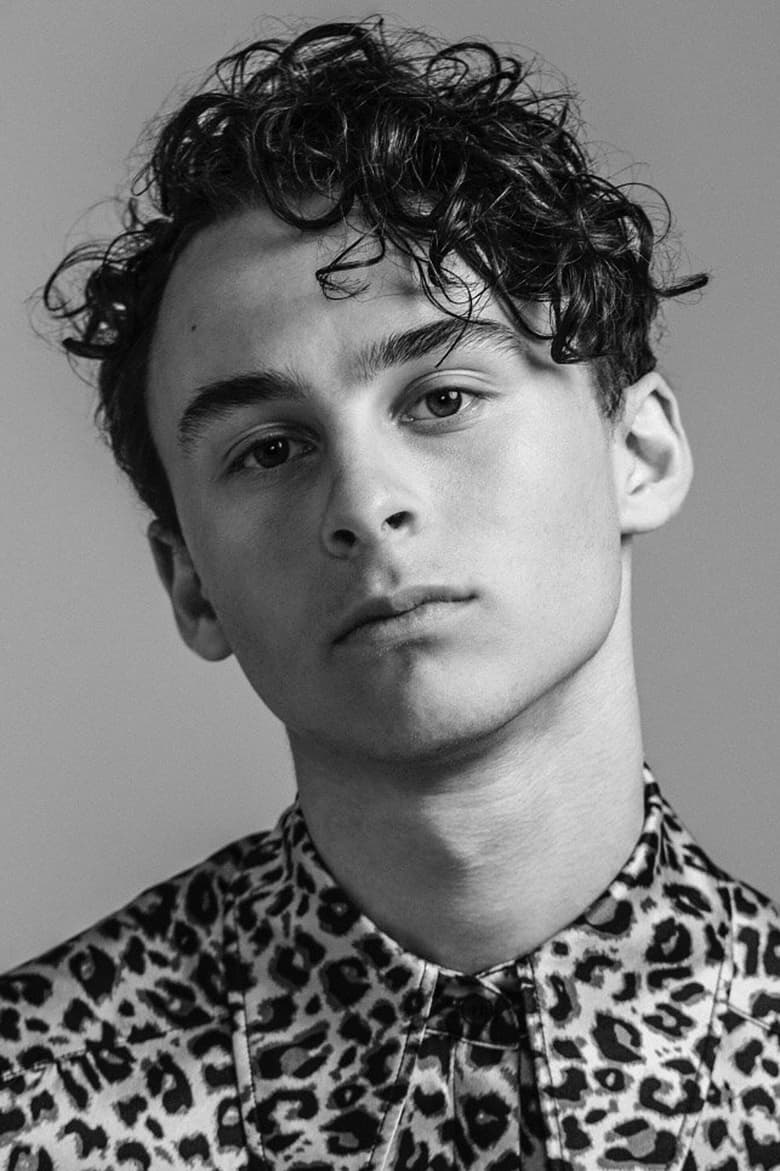 Portrait of Wyatt Oleff