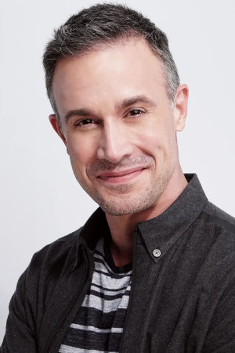 Portrait of Freddie Prinze Jr.