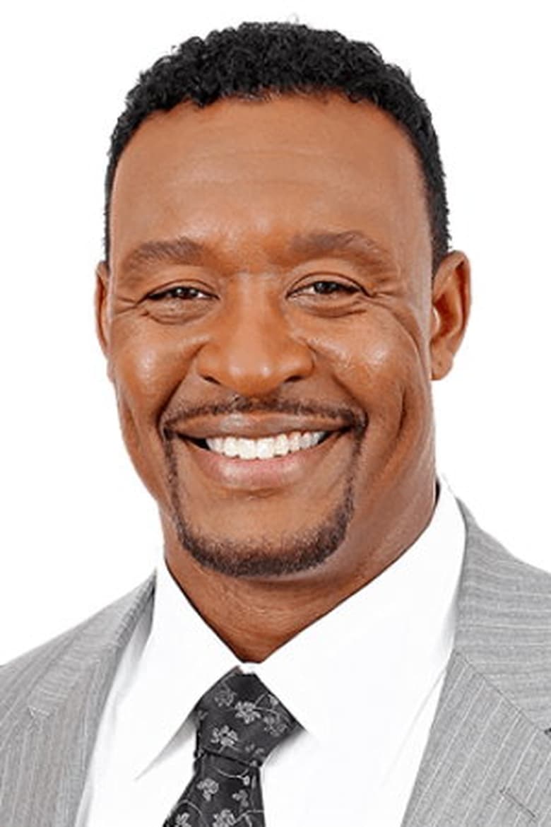 Portrait of Willie McGinest