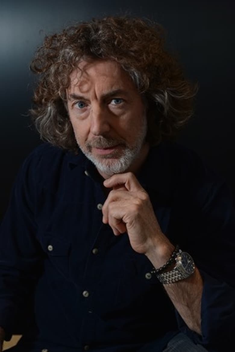 Portrait of Simon Phillips