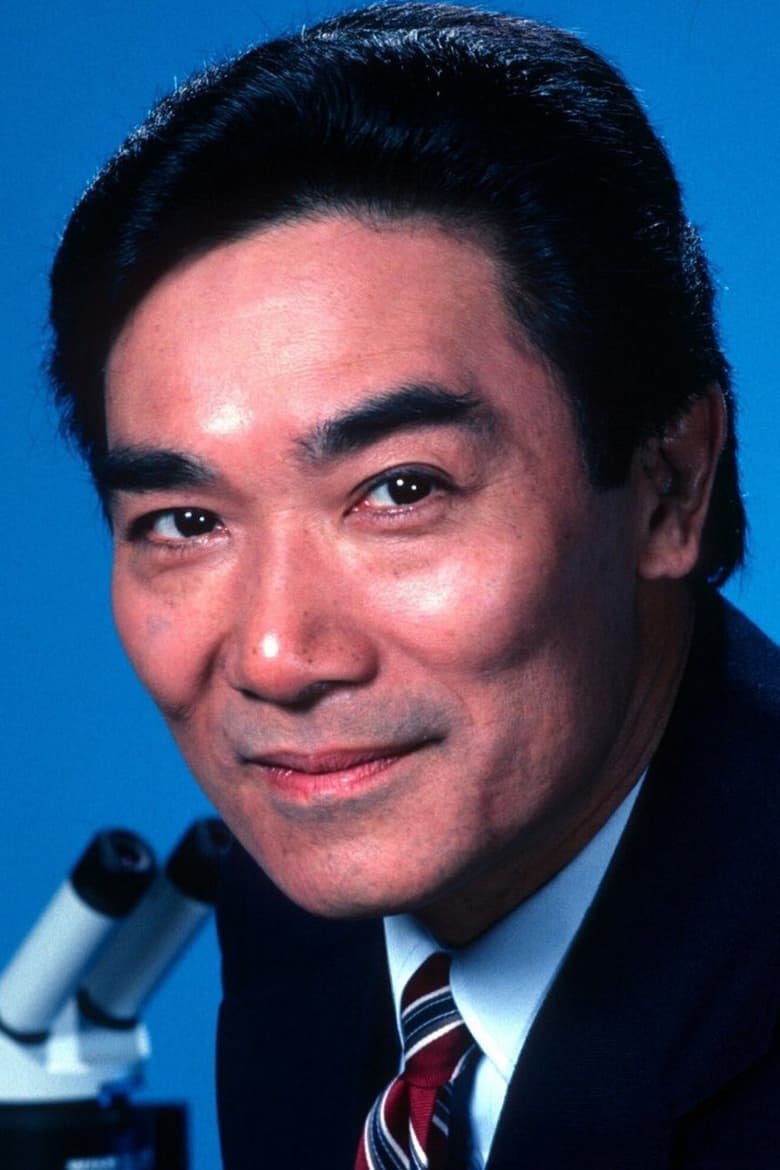 Portrait of Robert Ito